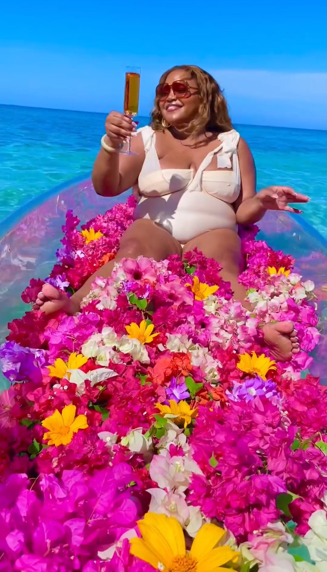 Custom Luxury Flowerbed 🌺🥂🌹